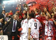 开云体育下载-皇马主帅安切洛蒂对球队的表现表示满意