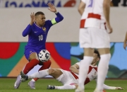 开云体育官方网站-包含克罗地亚队在欧国联比赛中展现出强大气势，称霸赛场！的词条