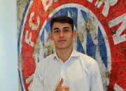 开云体育下载-阿贾克斯高歌猛进，荷甲劲旅一路领先