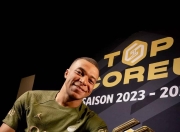 开云体育下载-全球体育明星们的最新光芒绽放时刻