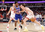 开云体育登录-公牛逆转76人，布克扛起全队