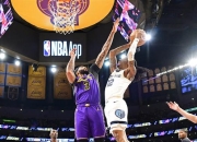 开云官网-湖人碾压灰熊，伦纳德刷新纪录