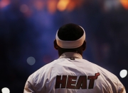 开云平台-奥运周期关键战之夜，小贾伦存在感拉满