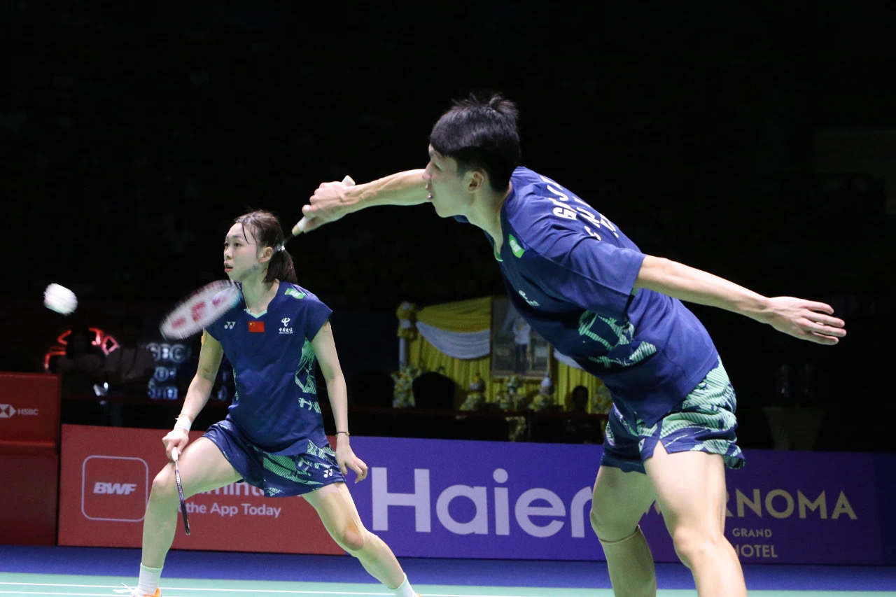 泰国羽毛球队碾压丹麦羽毛球队，林丹一己之力扛起全队的简单介绍