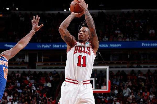 开拓者遭遇马刺挑战：利拉德对决德罗赞