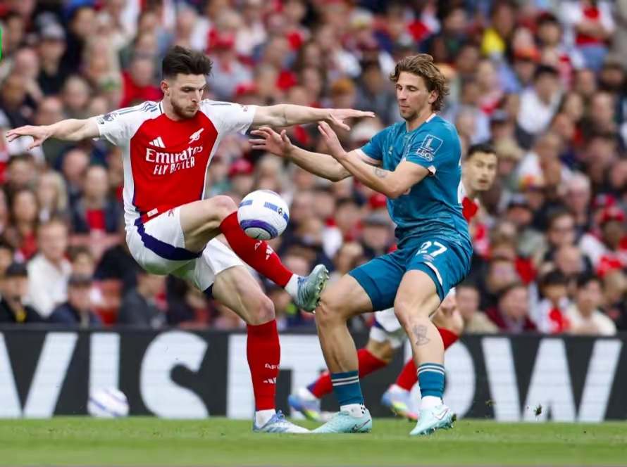 关于阿森纳迎战拜仁慕尼黑,双方争夺激烈的信息 关于阿森纳迎战拜仁慕尼黑,双方争夺激烈的信息