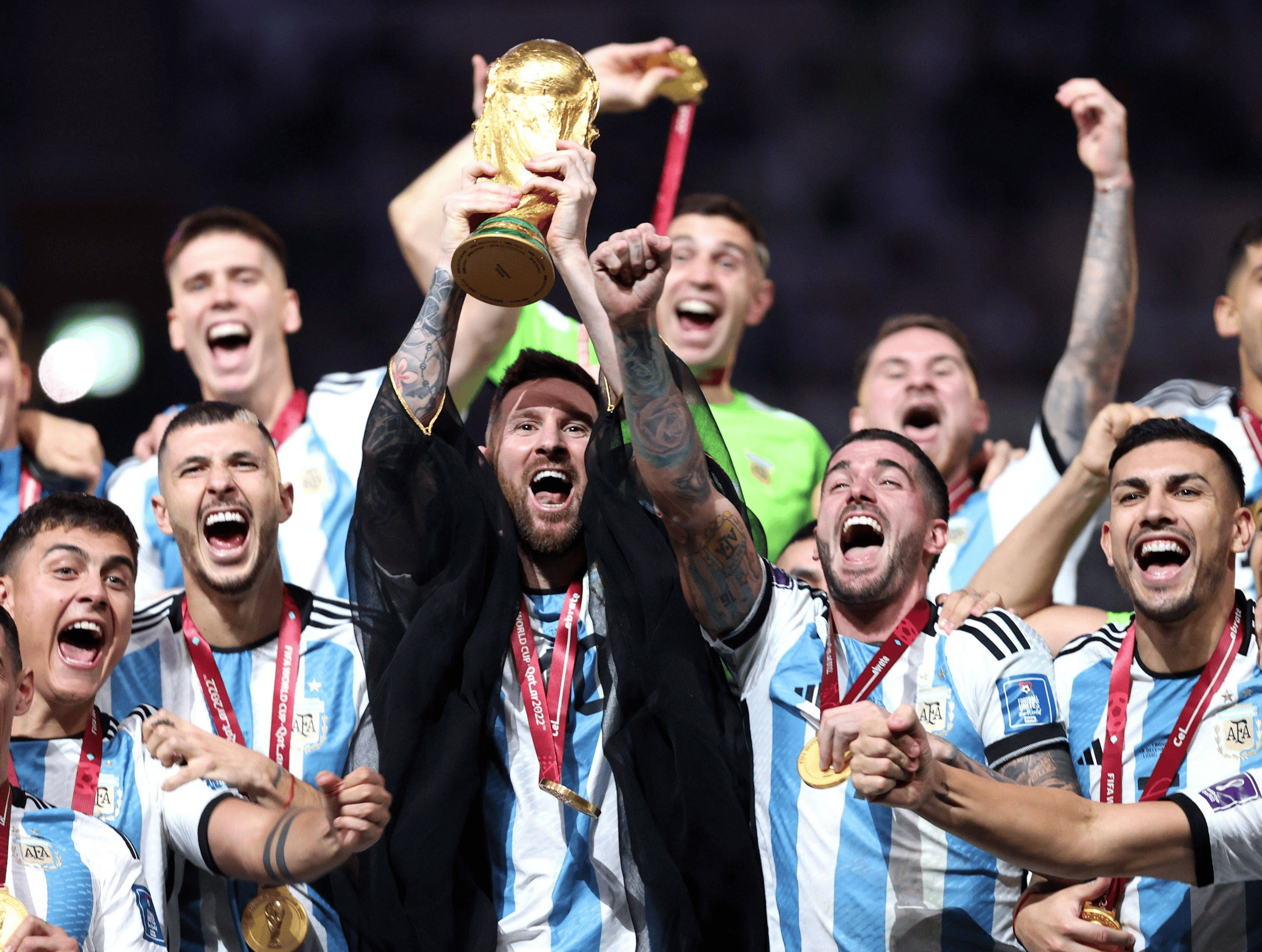 巴西男足队战胜阿根廷进入半决赛