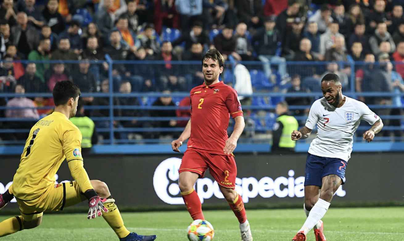 英格兰客场力克黑山,继续保持全胜战绩 英格兰客场力克黑山,继续保持全胜战绩