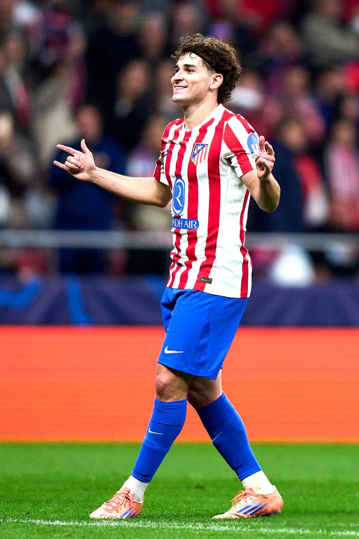 巴萨铁闸受伤，球队密谋引进替补