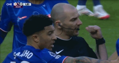 球星们的精彩表现引发广泛讨论和关注 球星们的精彩表现引发广泛讨论和关注