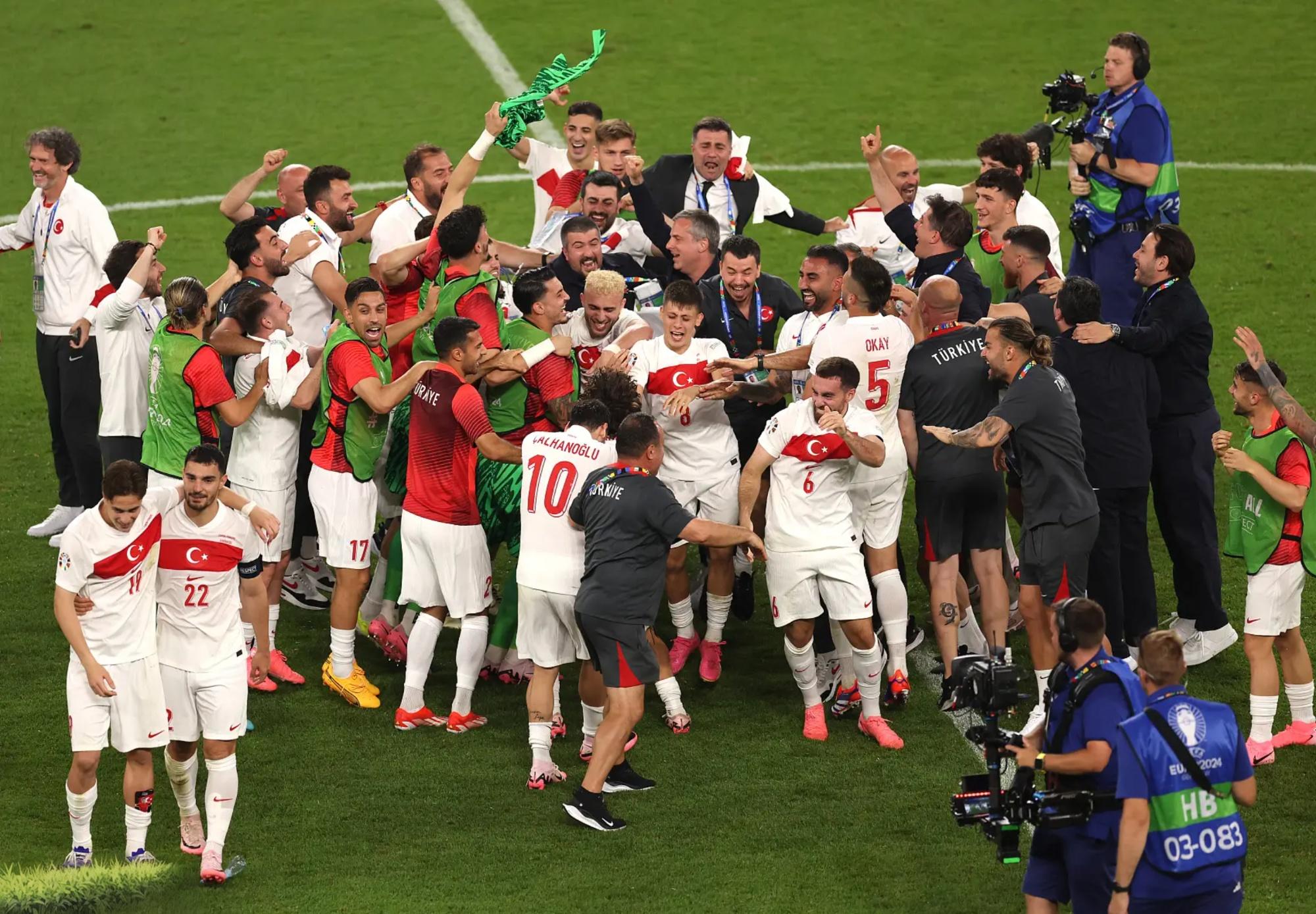 关于欧洲代表团团体赛抢眼,实力获认可的信息 关于欧洲代表团团体赛抢眼,实力获认可的信息