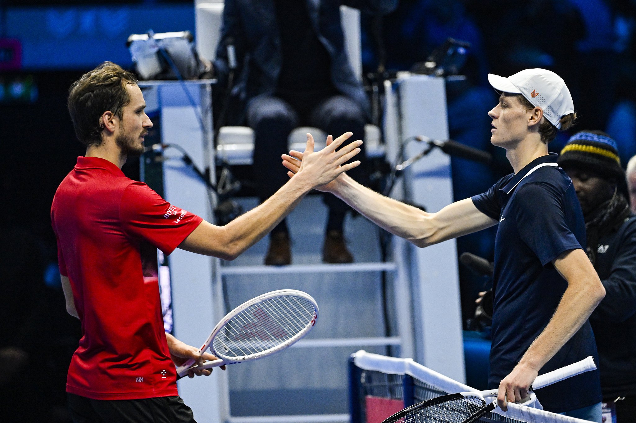 温网翻盘ATP总决赛,梅德韦杰夫扛起全队 温网翻盘ATP总决赛,梅德韦杰夫扛起全队