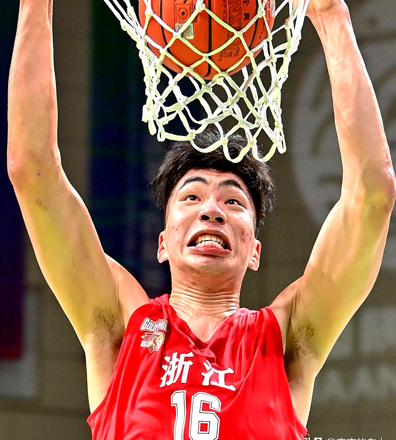福建队翻盘浙江队,周琦状态火热的简单介绍 福建队翻盘浙江队,周琦状态火热的简单介绍