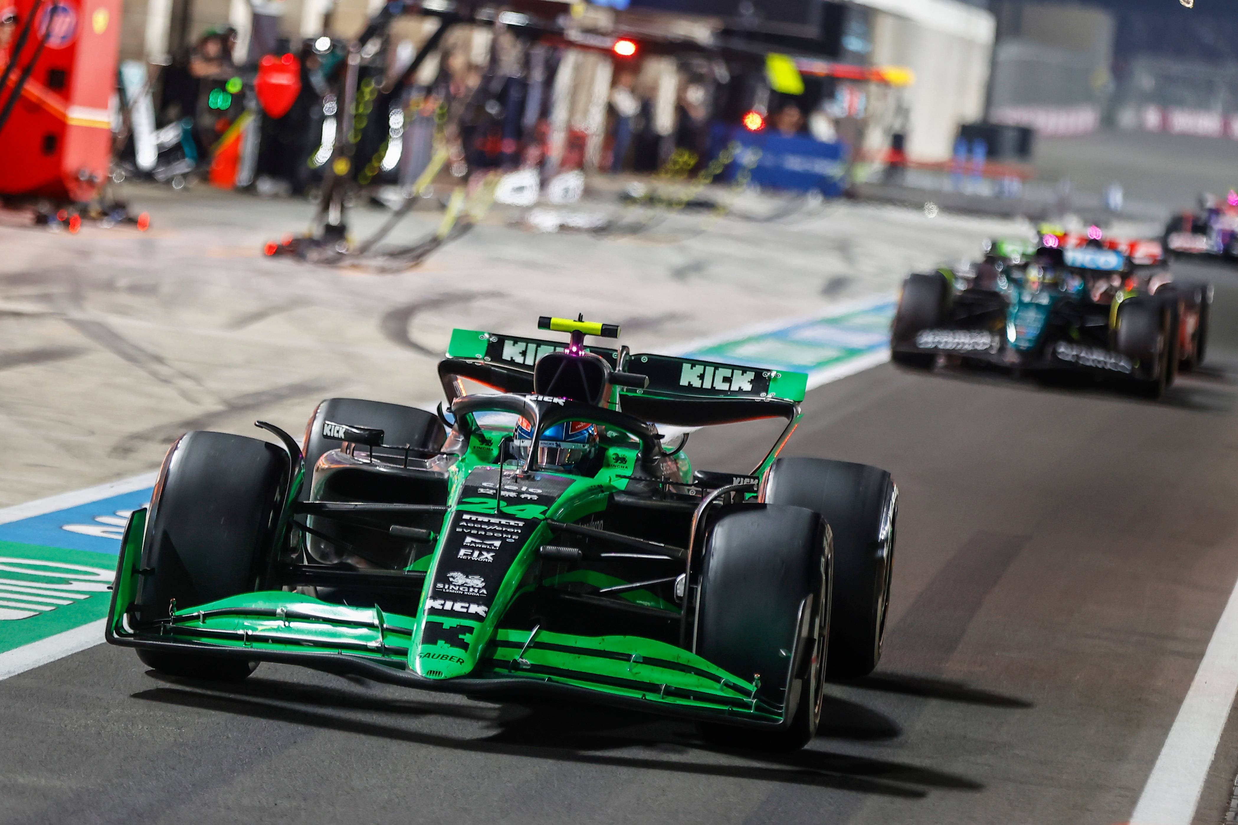 红牛车队力克法拉利,周冠宇统治全场的简单介绍 红牛车队力克法拉利,周冠宇统治全场的简单介绍