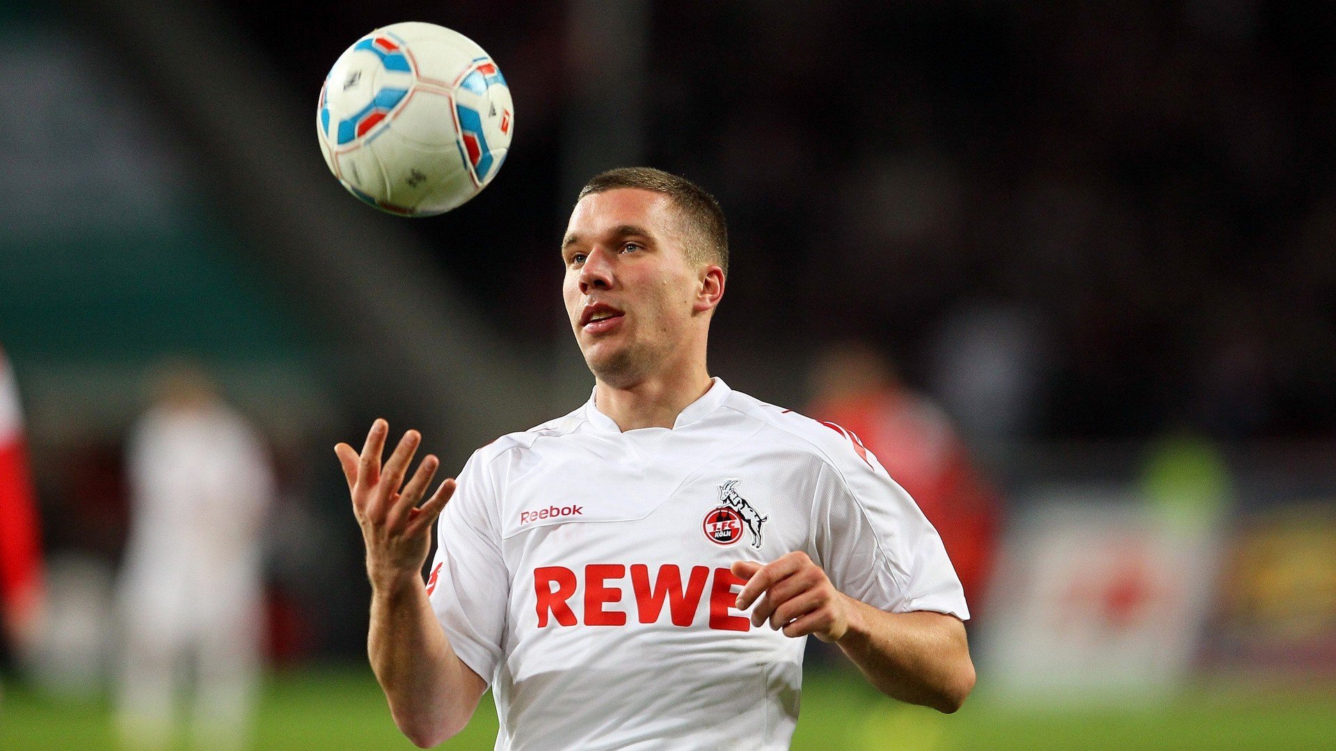 极速与巅峰,当F1街道赛的轰鸣遇见太阳击落雄鹿的荣耀